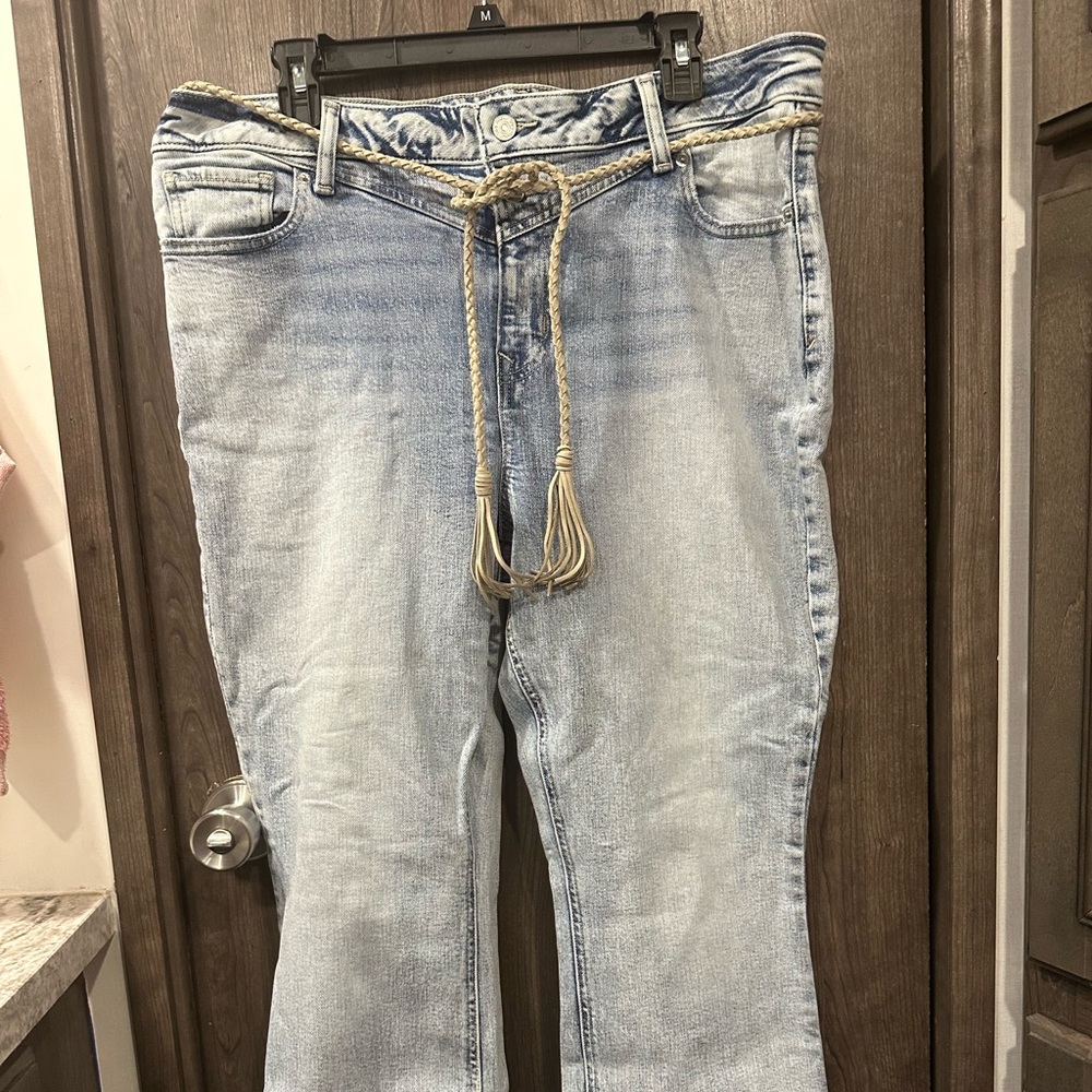 Light Blue Distressed Women's Jeans